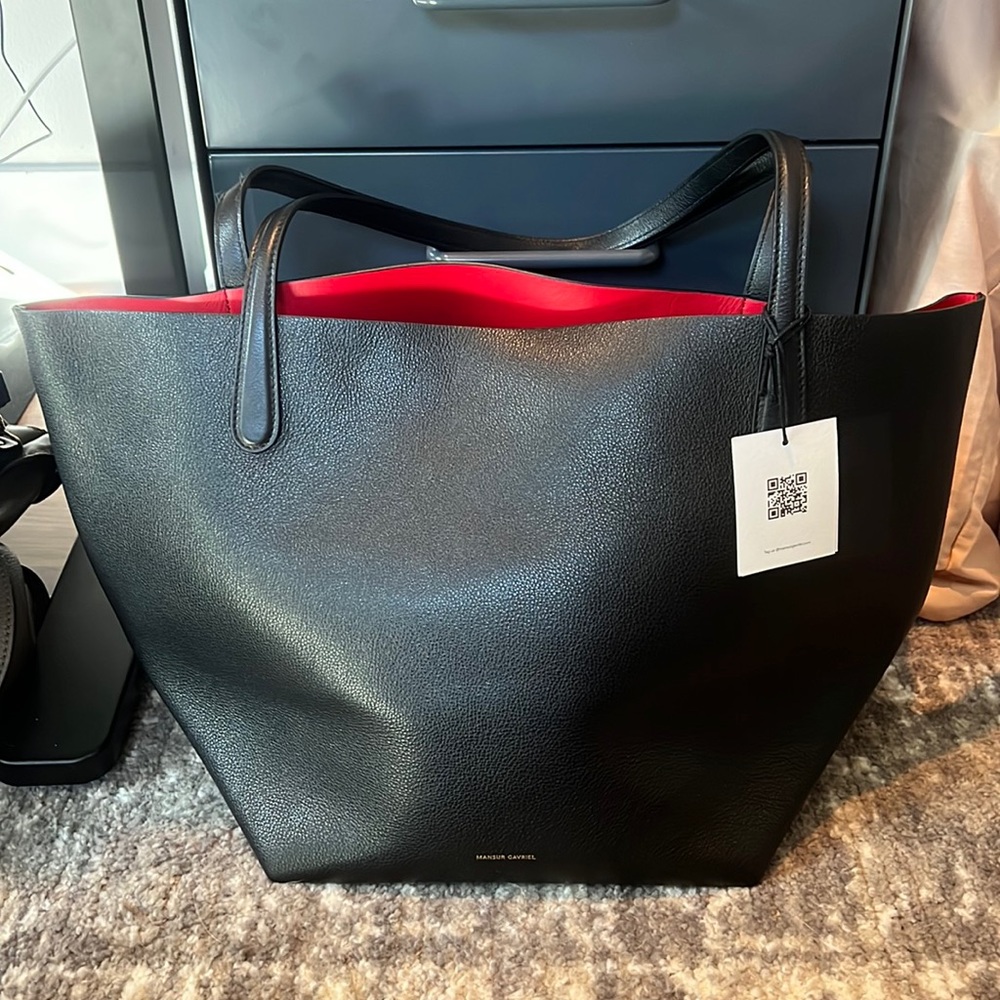 NEW (only used once) MANSUR GAVRIEL Everyday Soft Tote- black/flamma